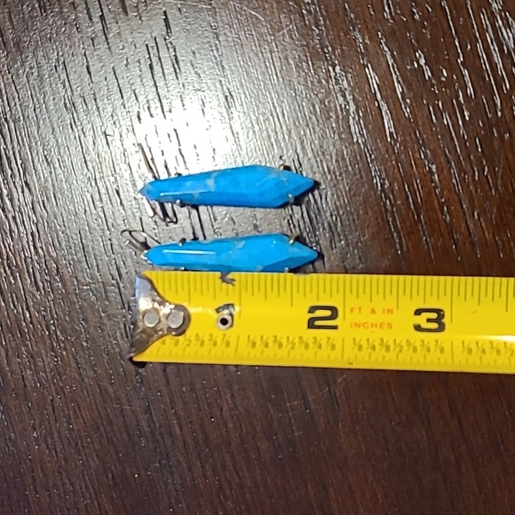 ON SALE Like New Turquoise Kendra Scott Grey drop earrings in 14k gold plating ! - Picture 7 of 10